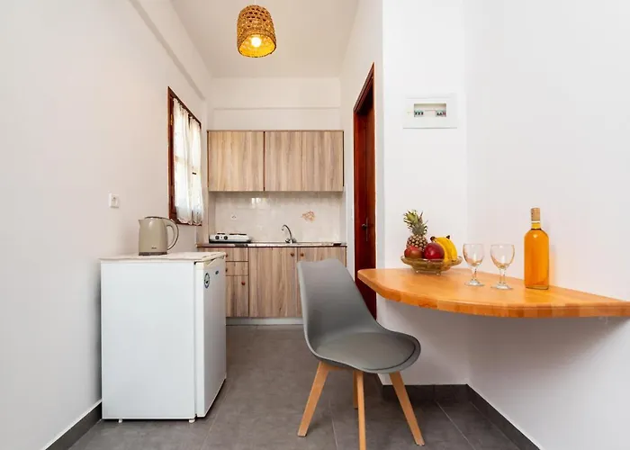 شقة استوديوهات مارينا بيريفولّوس