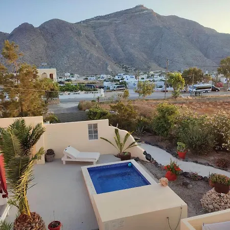 Apartment Marina's Perivolos (Santorini)