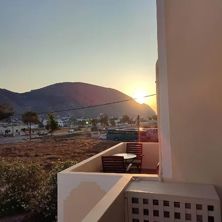 Apartmán Marina's Perivolos (Santorini)