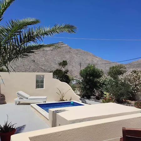 Apartment Marina's Perivolos (Santorini)
