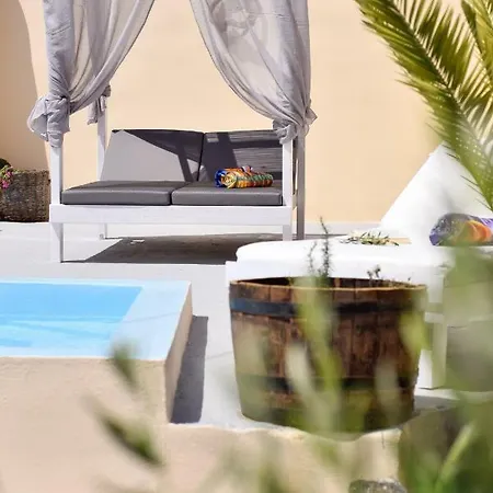 Marina's Apartmán Perivolos (Santorini)