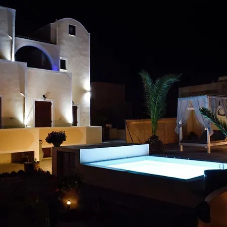Marina's * Perivolos (Santorini)